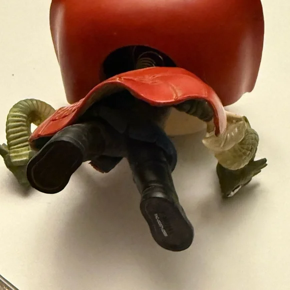 Doctor Strange Dragon Hands Funko Pop! Vinyl Figure - Blue/Red/Black - Picture 5 of 6